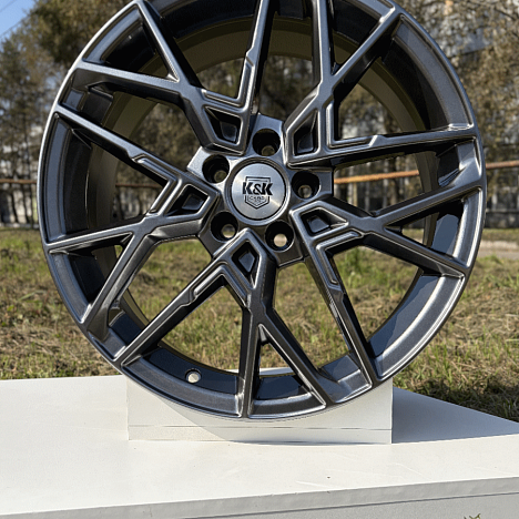 Вудроф (КС1044) 7.000xR18 5x114.3 DIA67.1 ET45 дарк платинум