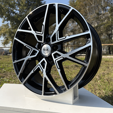 Вудроф (КС1044) 7.000xR18 5x114.3 DIA66.6 ET37 алмаз черный Вудроф (КС1044) 7.000xR18 5x114.3 DIA66.6 ET37 алмаз черный
