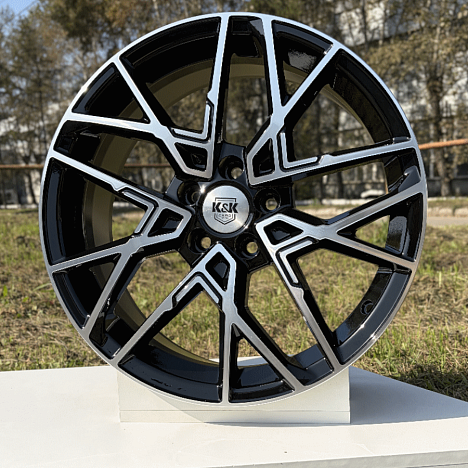Вудроф (КС1044) 7.000xR18 5x115 DIA70.2 ET43 алмаз черный
